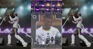 [VIDEO] Black Sherif Pays Tribute To Christian Atsu During His Dubai Performance